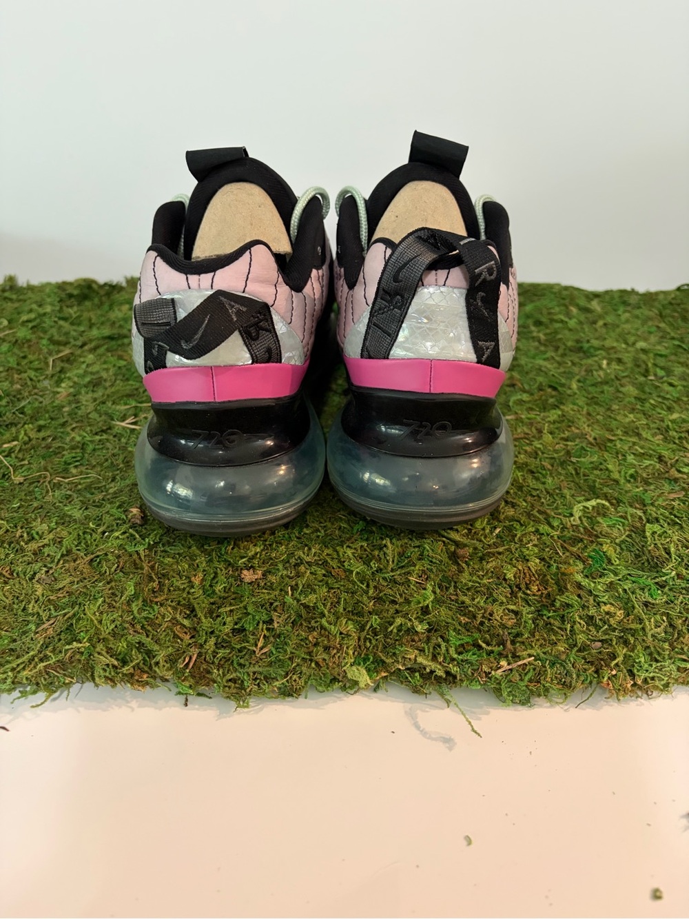 Nike Women’s Pink and Black Air Max Sneakers with Mint Laces - Picture 4 of 4
